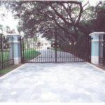 large-Gate 15